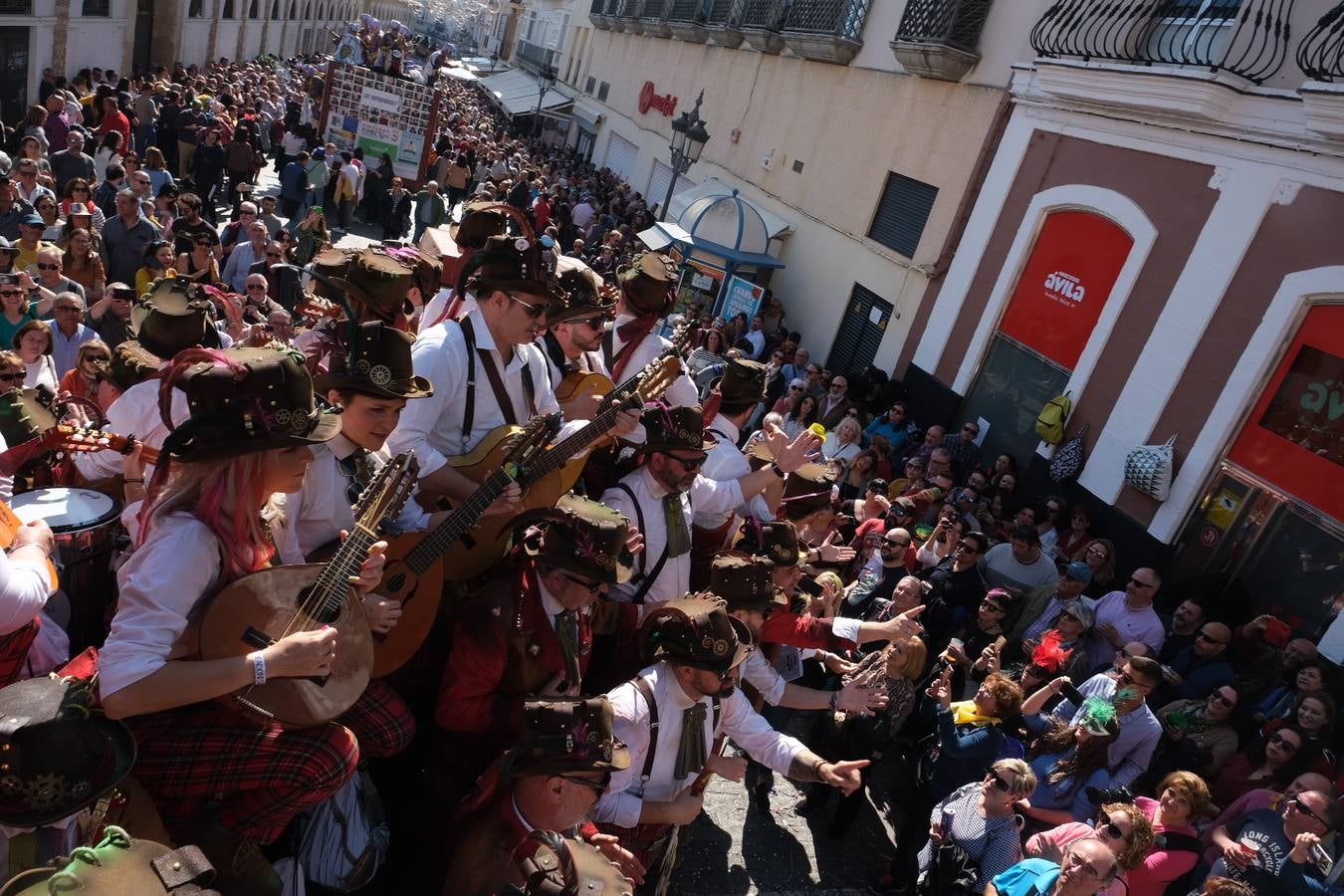 FOTOS: Lunes de coros en el Carnaval de Cádiz 2020