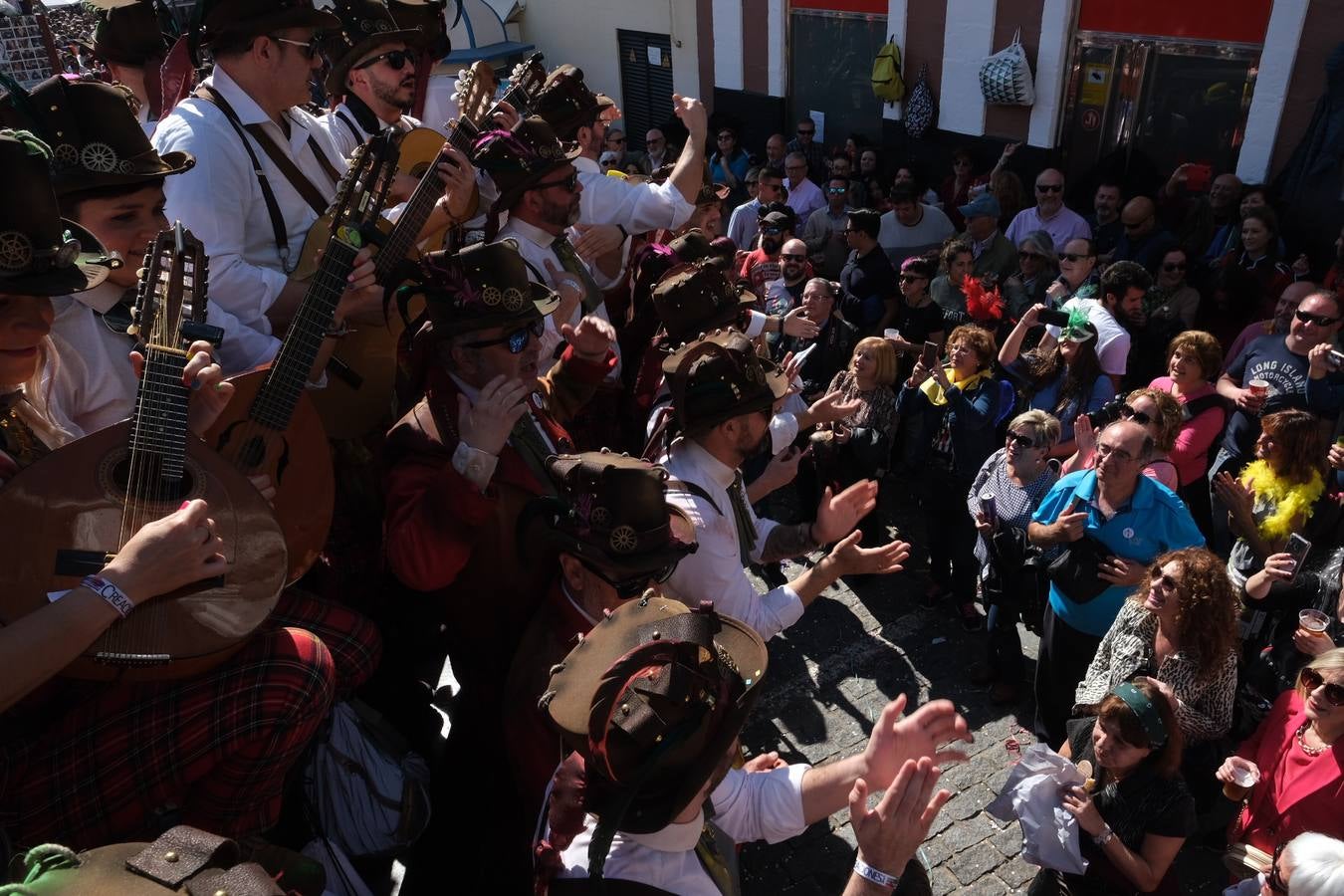 FOTOS: Lunes de coros en el Carnaval de Cádiz 2020