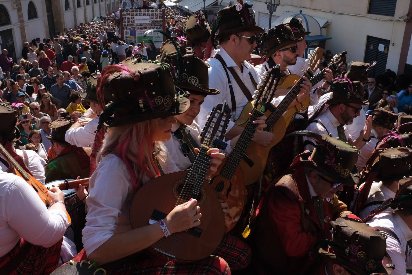 FOTOS: Lunes de coros en el Carnaval de Cádiz 2020