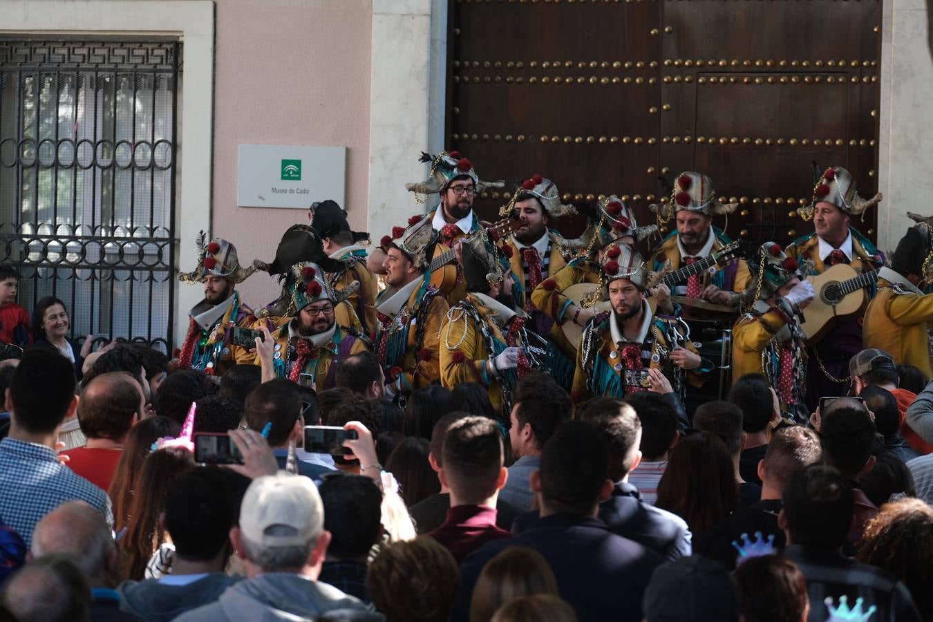 FOTOS: Lunes de coros en el Carnaval de Cádiz 2020