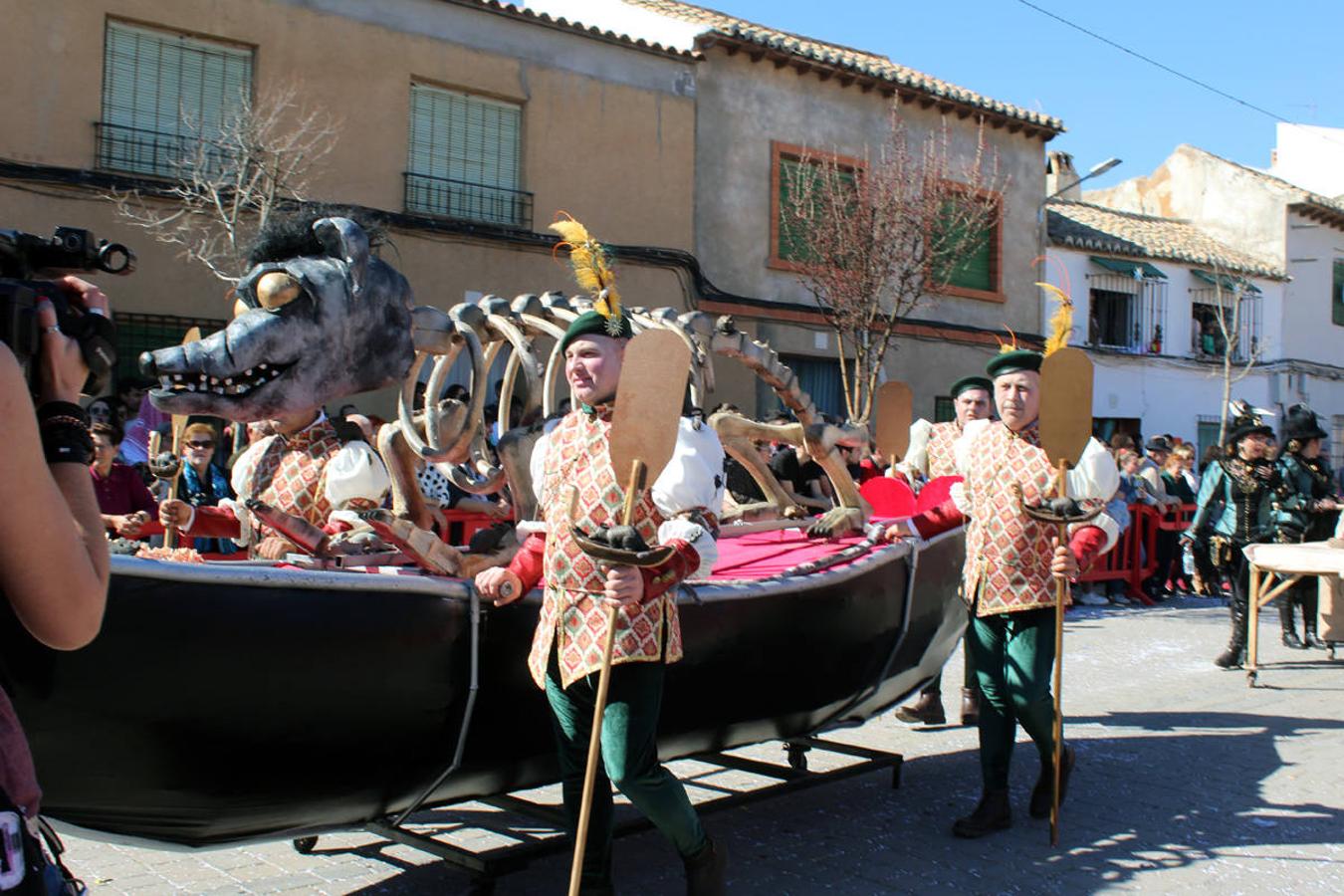 El animado carnaval de Villafranca de los Caballeros, en imágenes