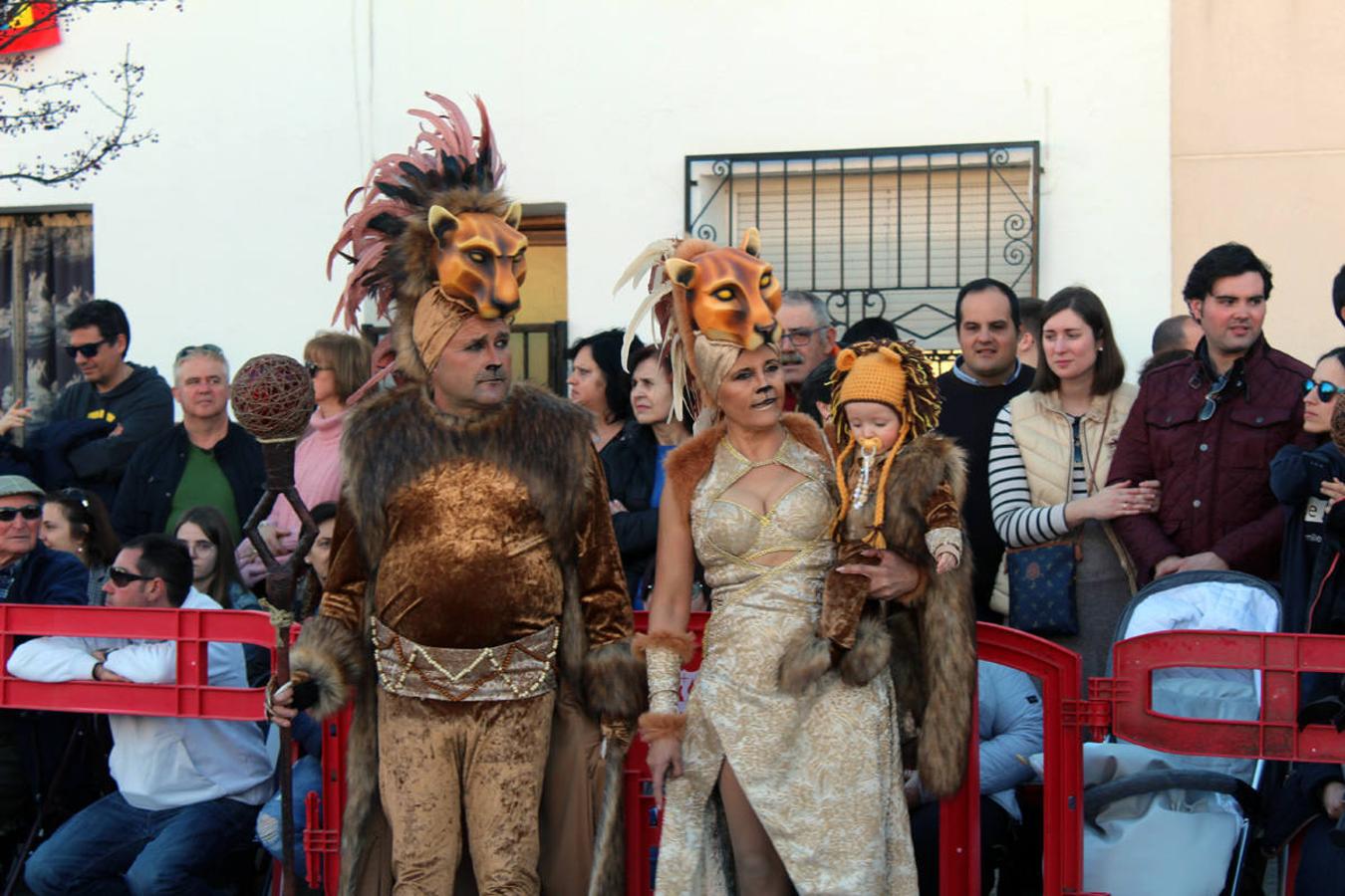 El animado carnaval de Villafranca de los Caballeros, en imágenes