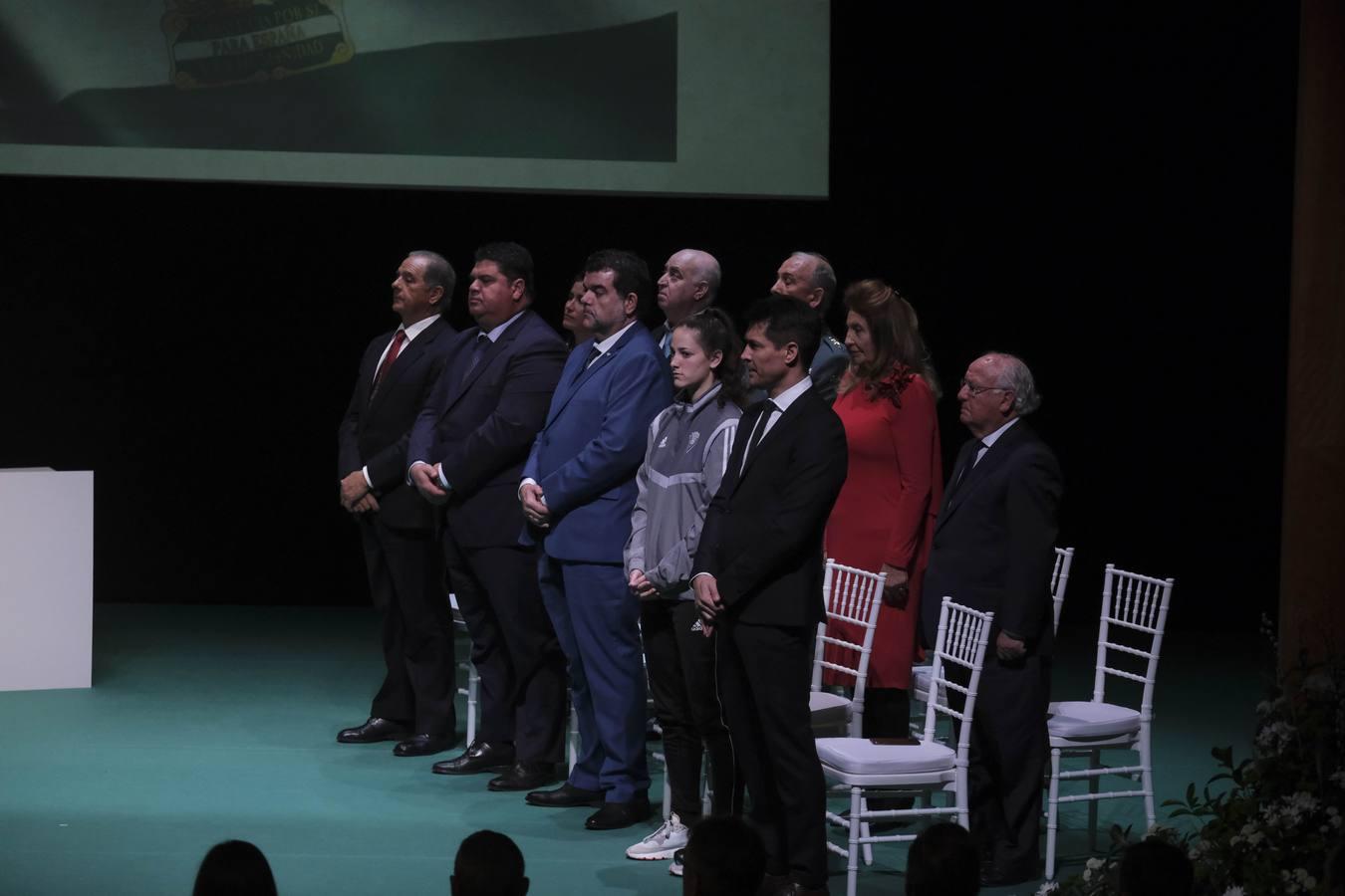 FOTOS: entrega de Banderas de Andalucía en el Teatro de Las Cortes de San Fernando