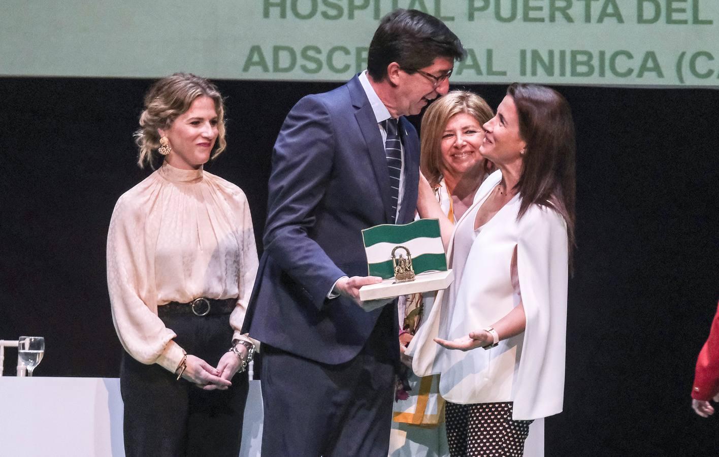 FOTOS: entrega de Banderas de Andalucía en el Teatro de Las Cortes de San Fernando