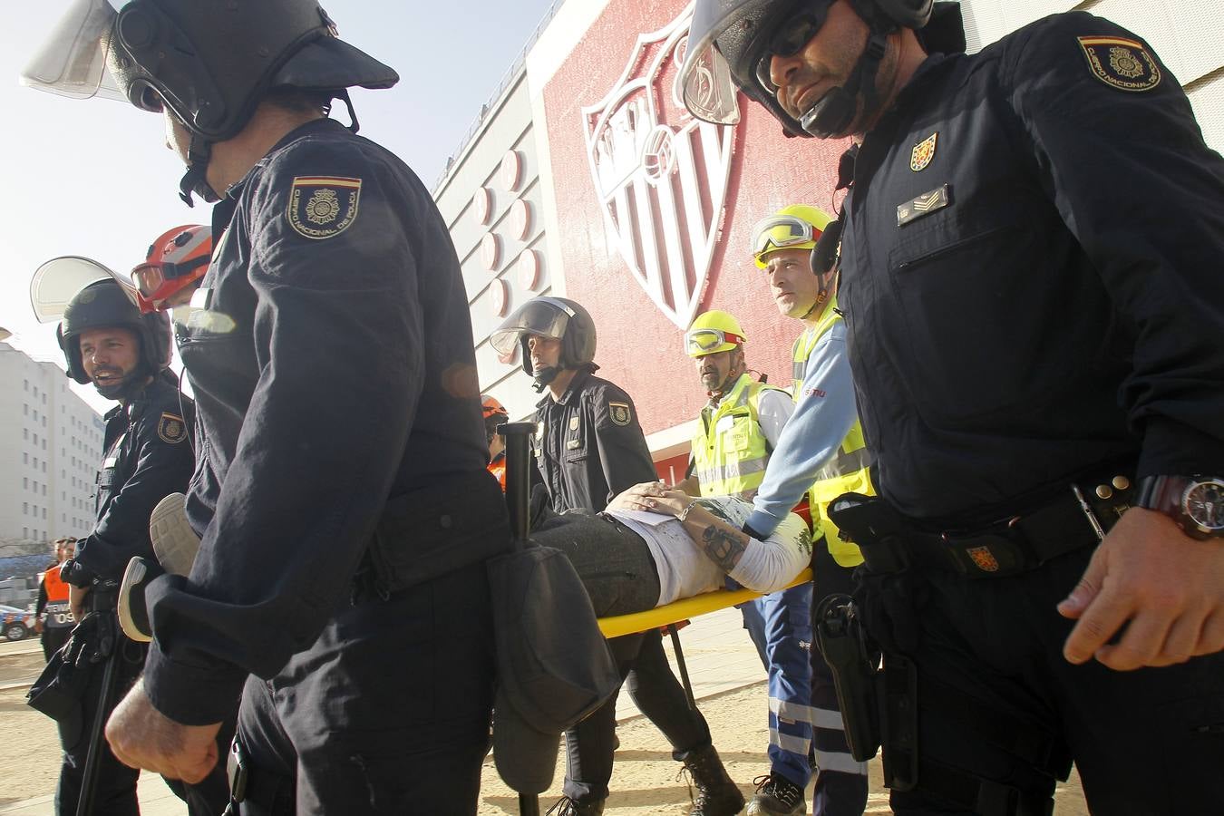 Simulacro de evacuación en el Sánchez-Pizjuán