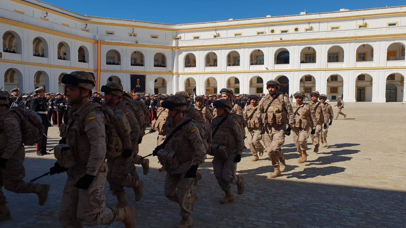 FOTOS: Parada y desfile militar por el 483 aniversario de la Infantería de Marina