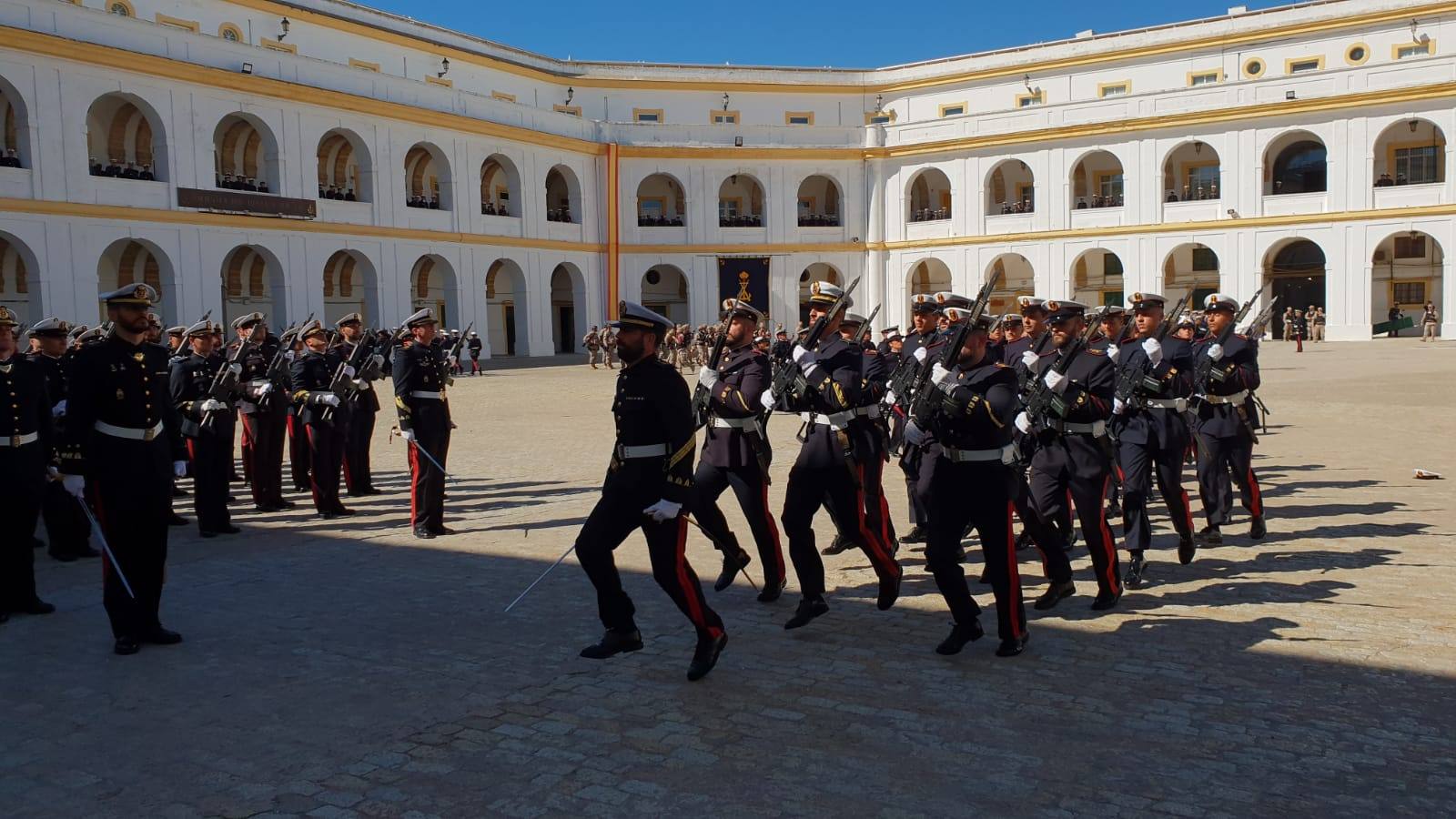 FOTOS: Parada y desfile militar por el 483 aniversario de la Infantería de Marina