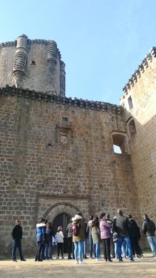 Las visitas al Castillo de Belalcázar con motivo del 28-F, en imágenes