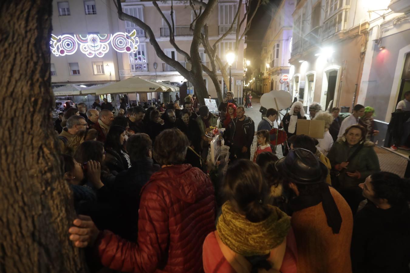 Los romanceros toman el Mentidero