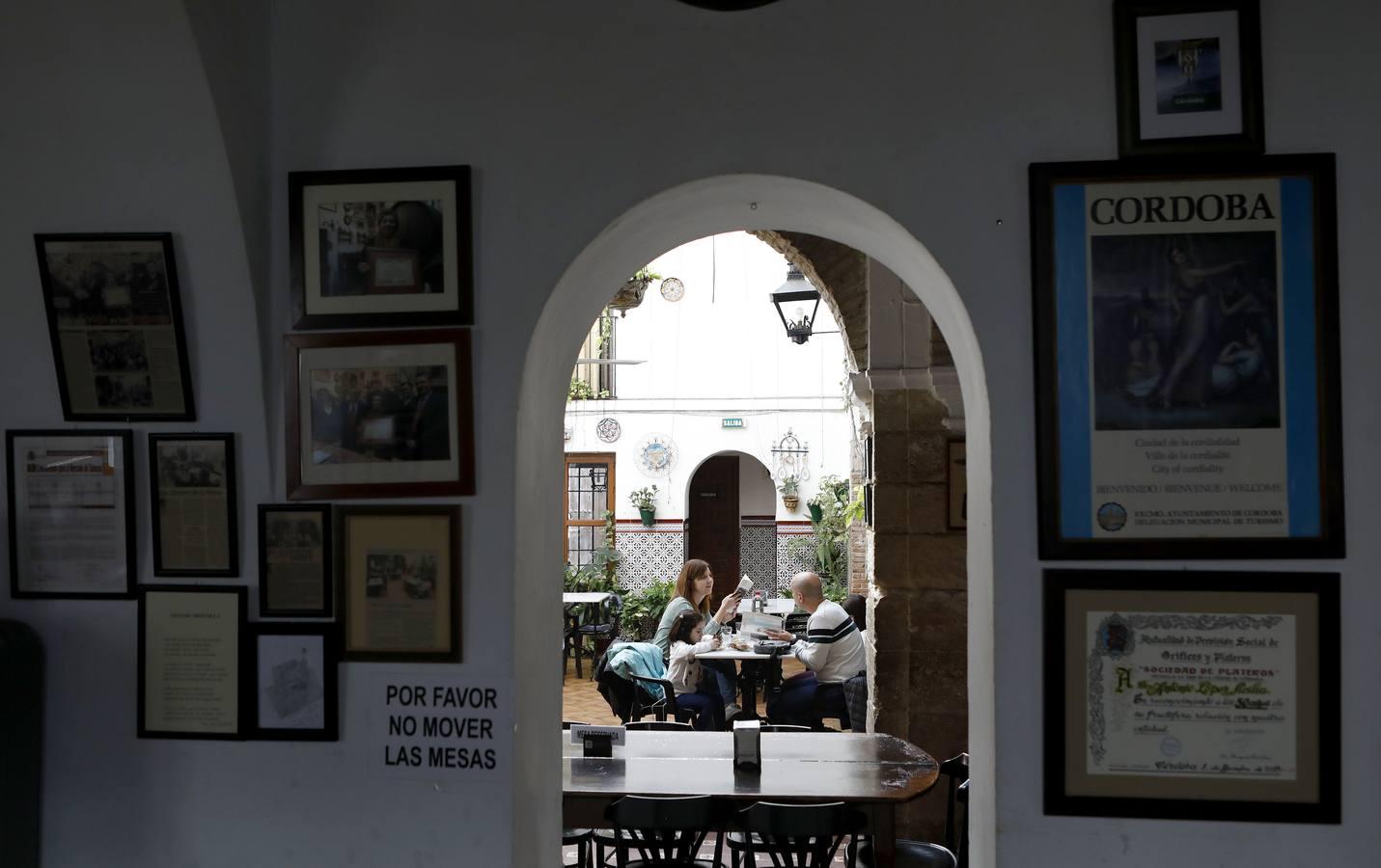 Callejero sentimental de Córdoba | La calle Romero Barros, en imágenes