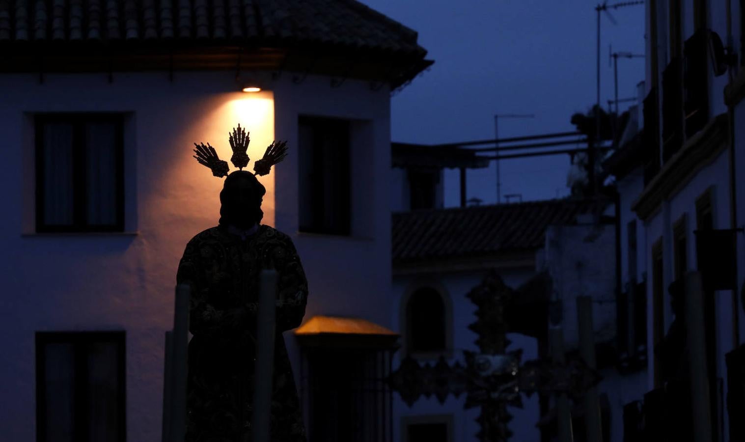 El Vía Crucis del Señor de la Sentencia de Córdoba, en imágenes