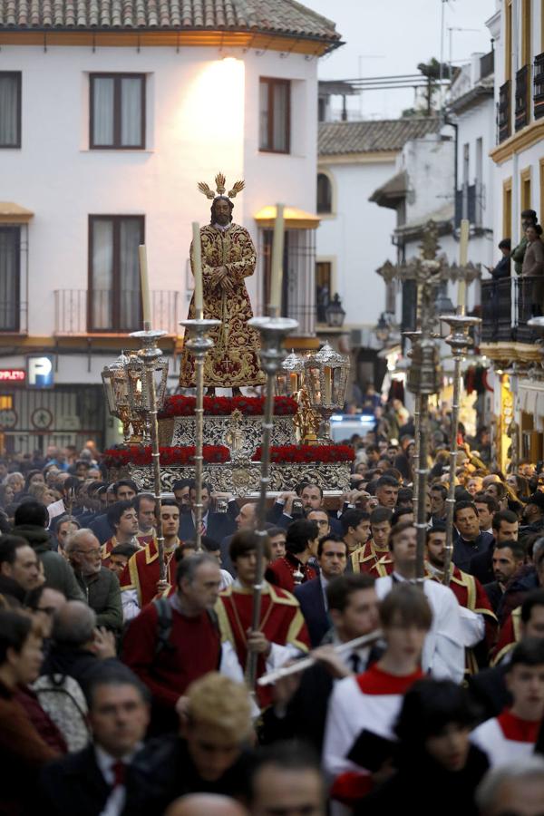 El Vía Crucis del Señor de la Sentencia de Córdoba, en imágenes