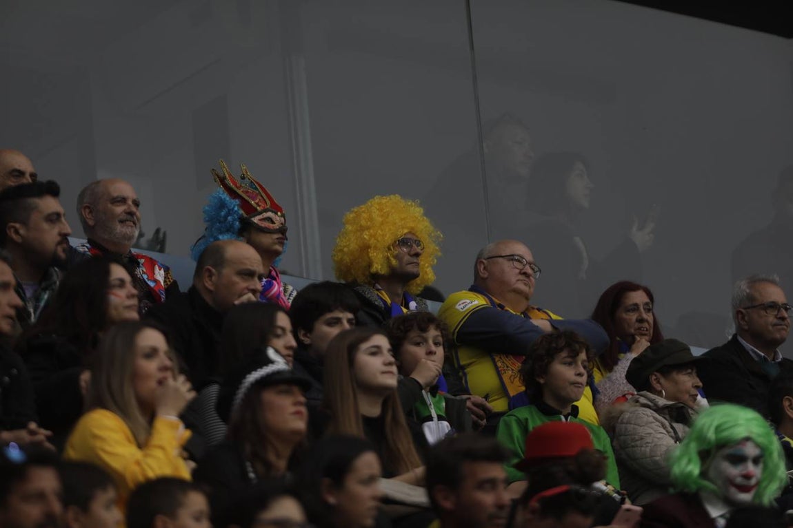 Búscate en el partido del Cádiz CF-Almería