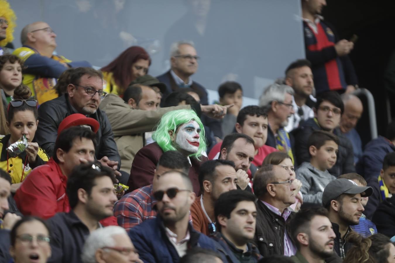 Búscate en el partido del Cádiz CF-Almería