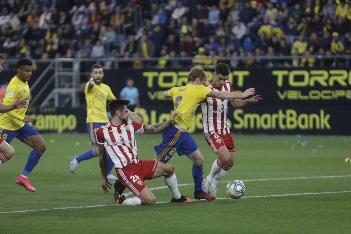FOTOS: El Cádiz CF - UD Almería en imágenes
