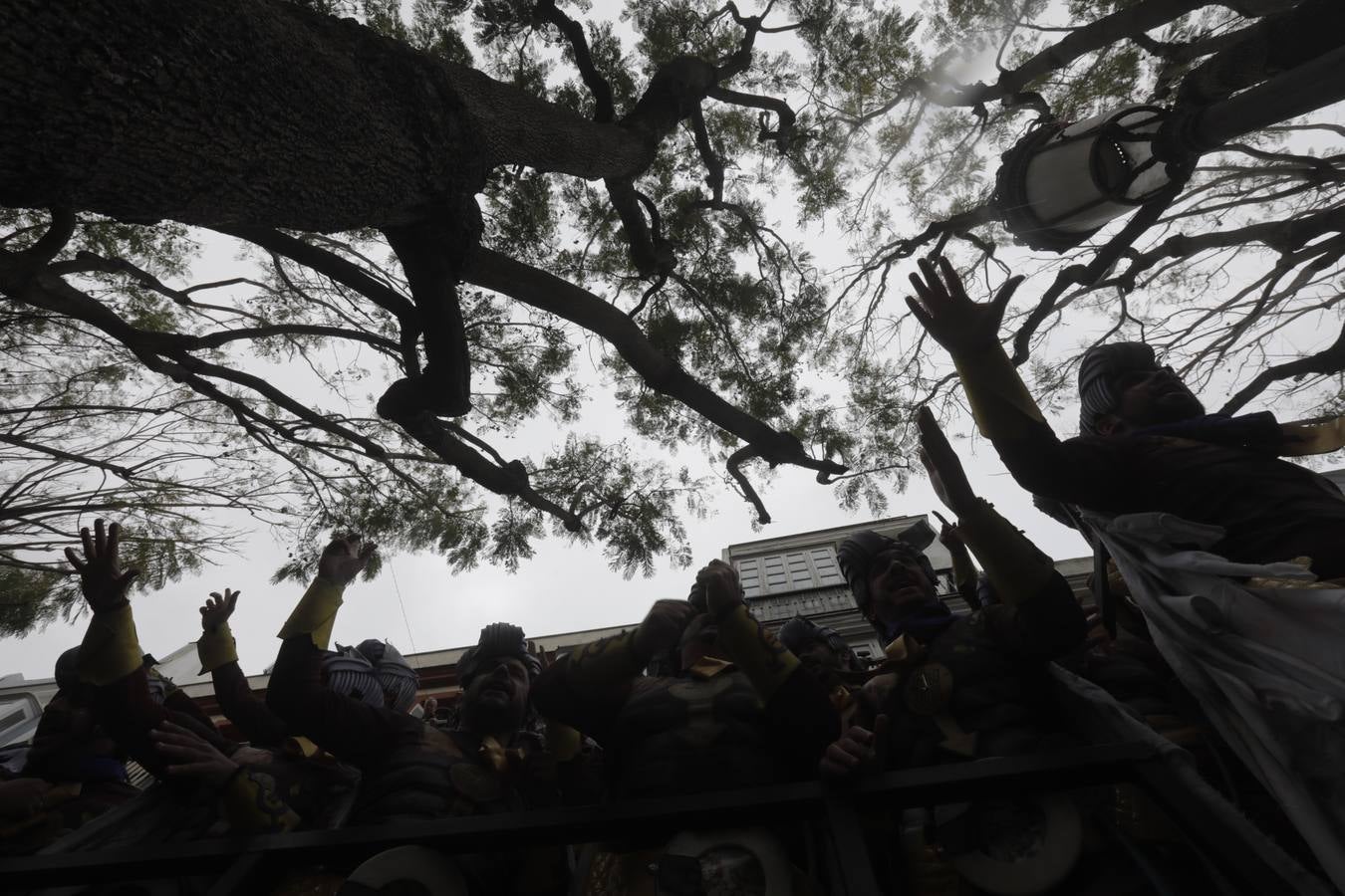 FOTOS: Cádiz se despide de febrero con los carruseles de coros el segundo sábado de carnaval