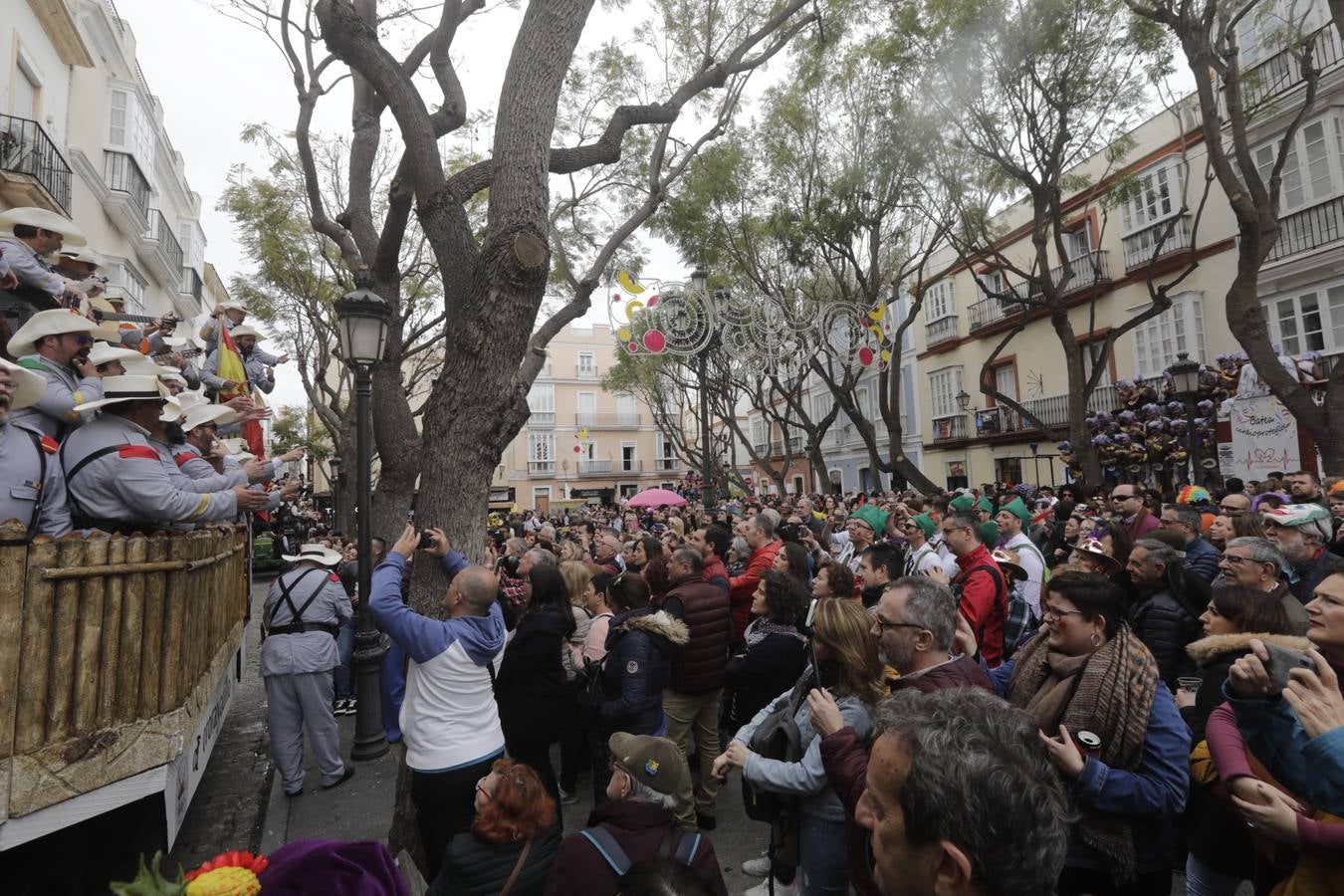 FOTOS: Cádiz se despide de febrero con los carruseles de coros el segundo sábado de carnaval