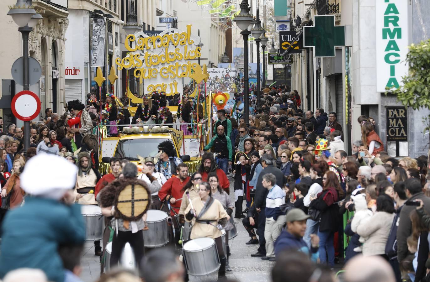 El gran desfile del Carnaval de Córdoba, en imágenes