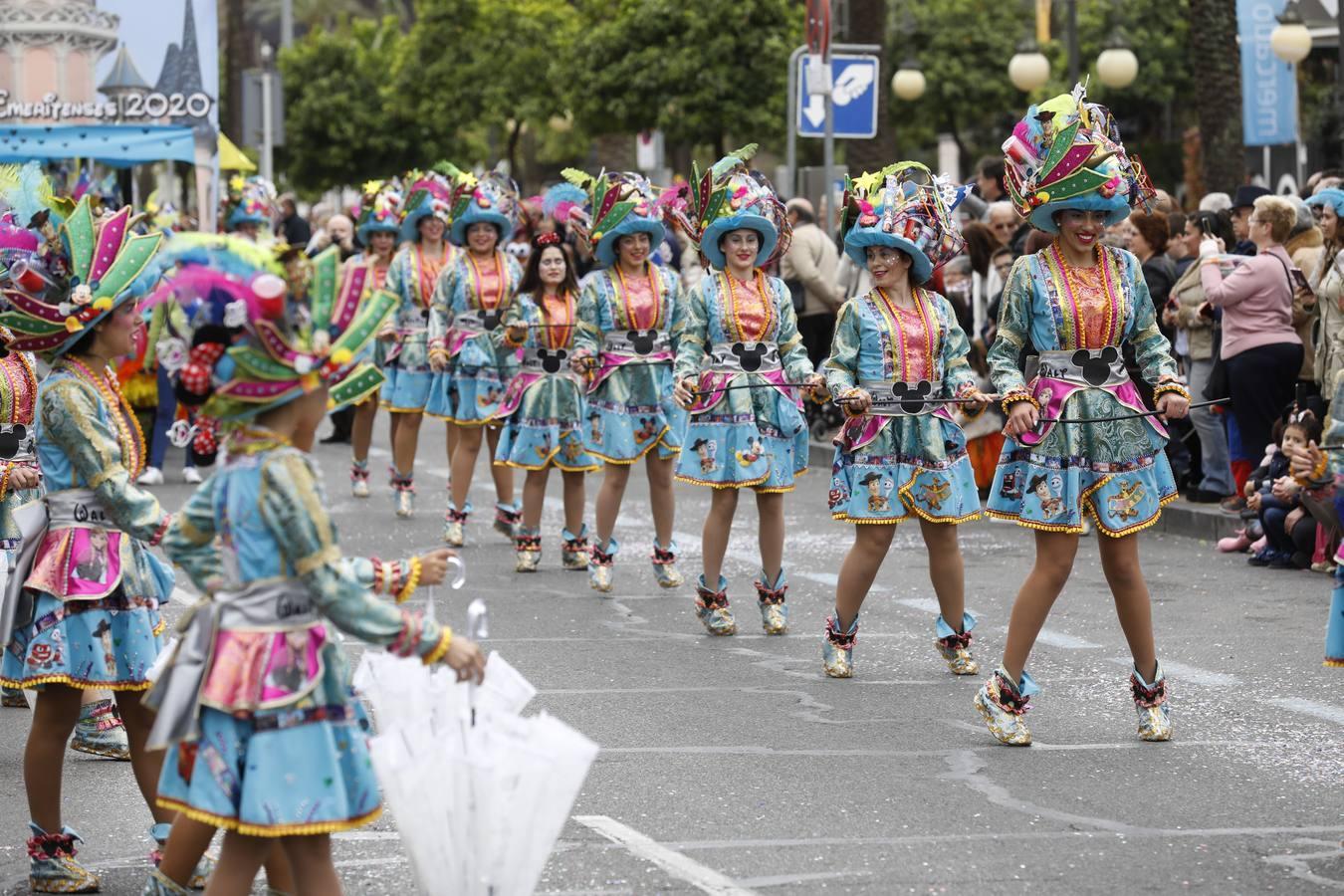 El gran desfile del Carnaval de Córdoba, en imágenes