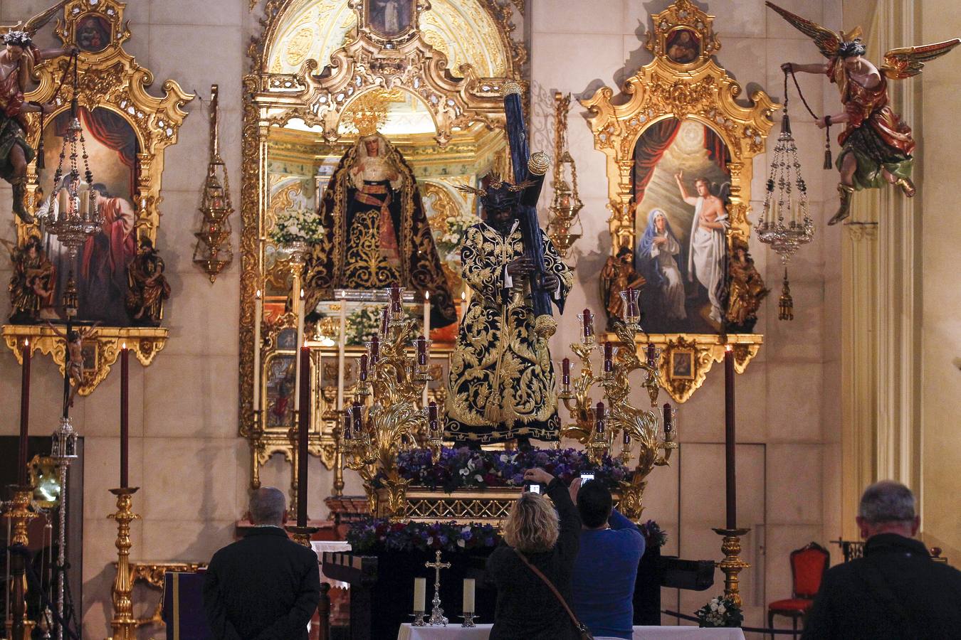 El Señor de la Salud de los Gitanos, preparado para el Vía Crucis de las Cofradías