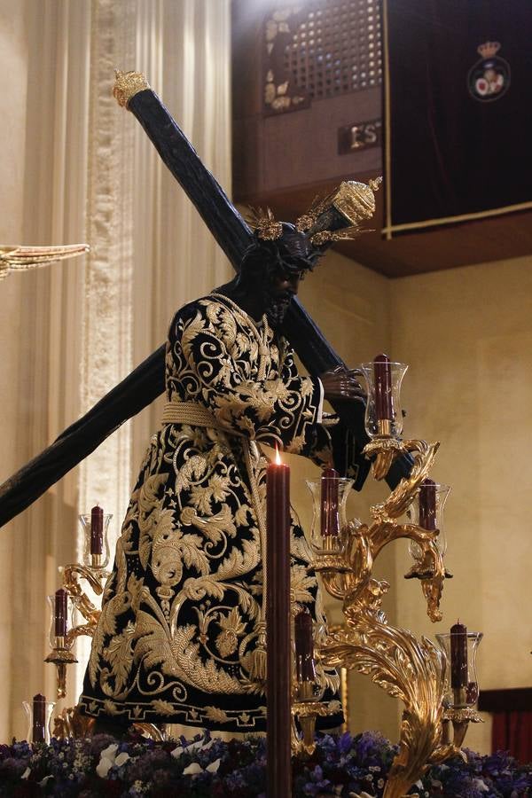 El Señor de la Salud de los Gitanos, preparado para el Vía Crucis de las Cofradías