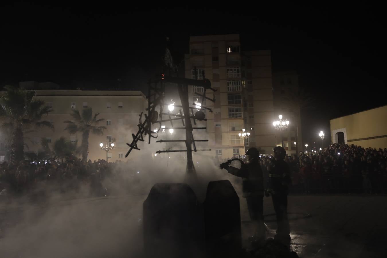 FOTOS: Quema de la Bruja Piti y fuegos artificiales desde La Caleta