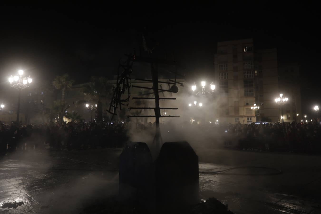 FOTOS: Quema de la Bruja Piti y fuegos artificiales desde La Caleta