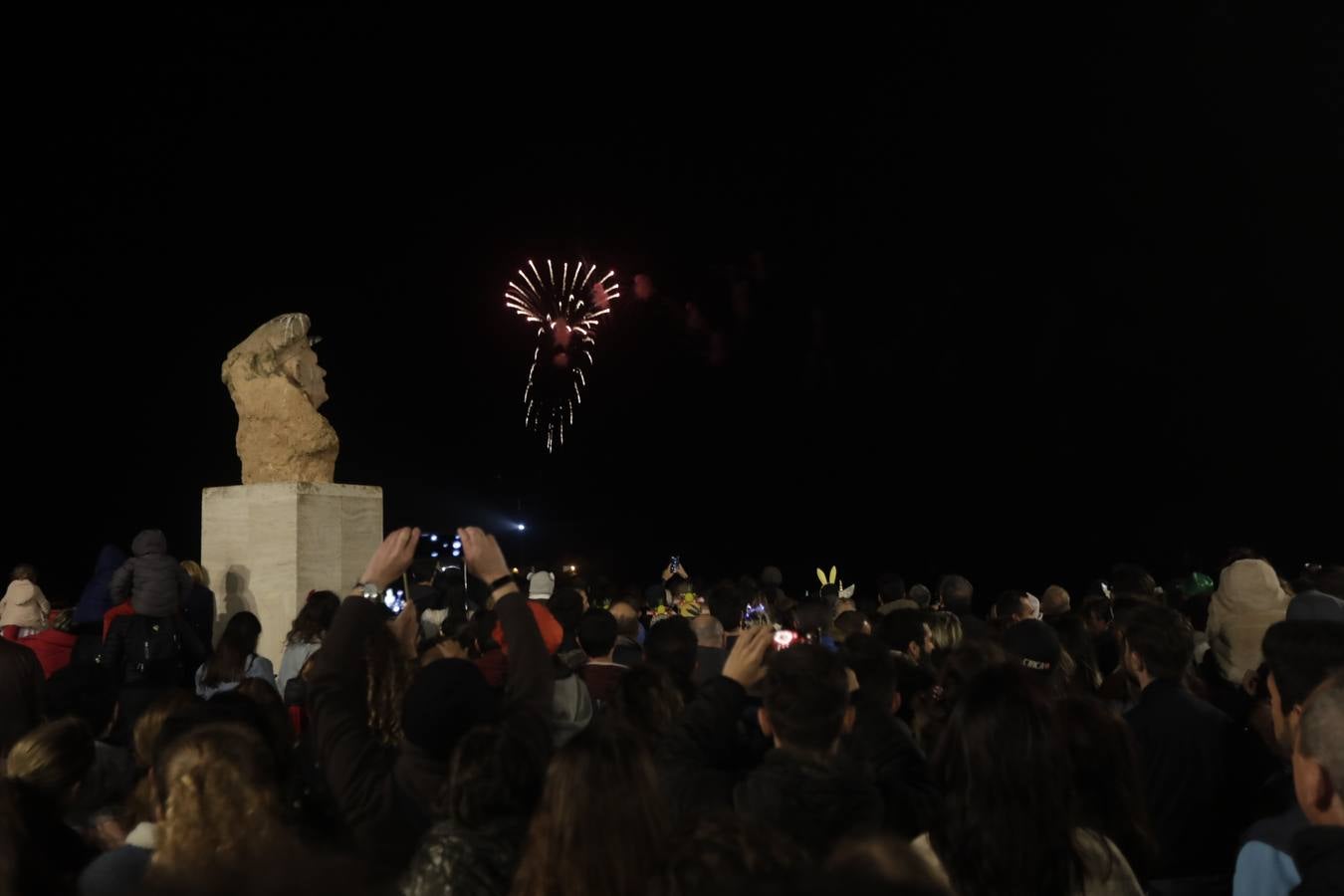 FOTOS: Quema de la Bruja Piti y fuegos artificiales desde La Caleta