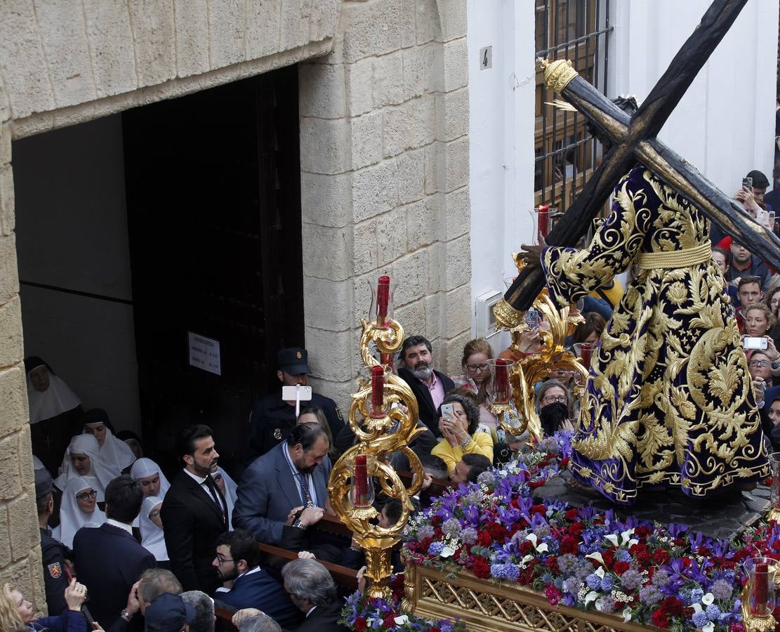 El Vía Crucis del Consejo de Hermandades y Cofradías de Sevilla, en imágenes (II)