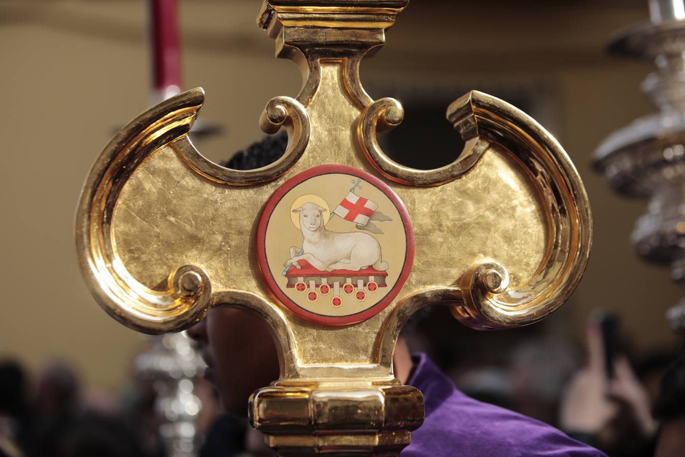 El Vía Crucis del Consejo de Hermandades y Cofradías de Sevilla, en imágenes