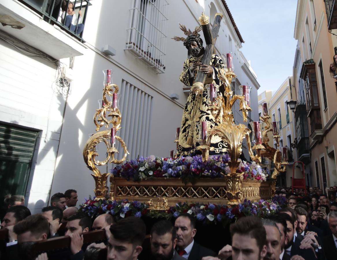 El Vía Crucis del Consejo de Hermandades y Cofradías de Sevilla, en imágenes