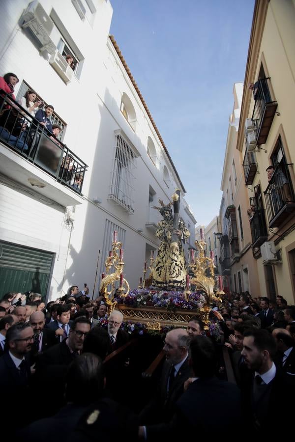 El Vía Crucis del Consejo de Hermandades y Cofradías de Sevilla, en imágenes