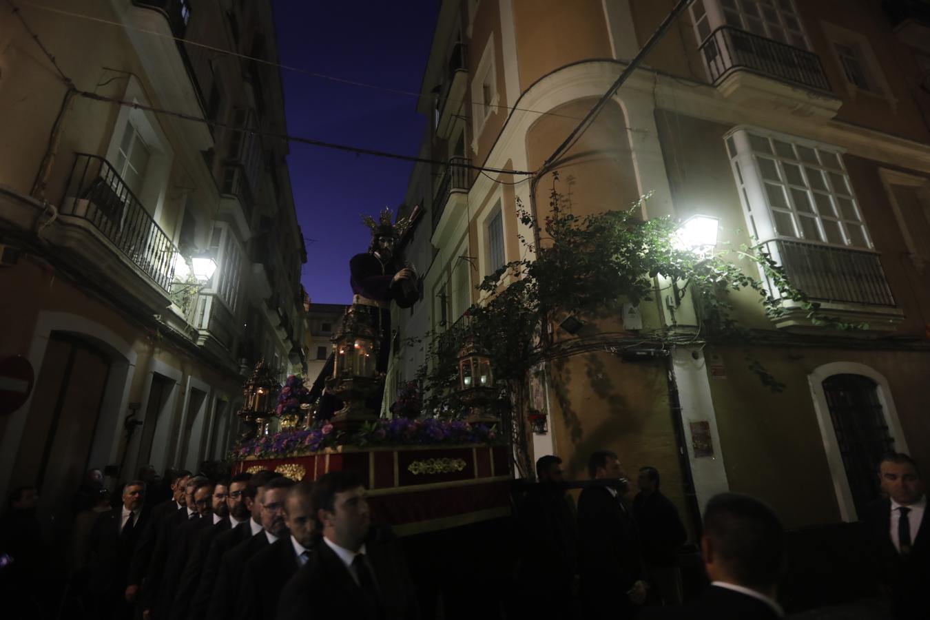 FOTOS: El Señor de Sanidad abre la Cuaresma 2020 en Cádiz