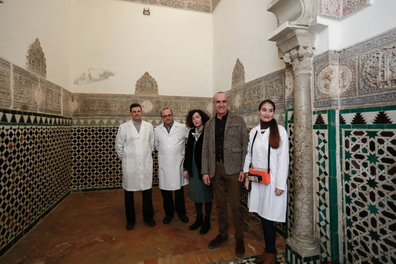 Visita a los trabajos de restauración de las yeserías del Real Alcázar