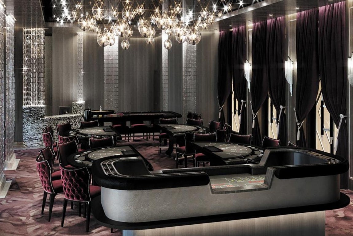 Seven Seas Splendor, el crucero de tus sueños. Las noches a borde del Seven Seas Splendor están llenas de música y diversión. Así, los pasajeros podrán disfrutar del espectáculo de cabaret, probar suerte en el casino, cantar en el karaoke u observar las estrellas desde la cubierta.