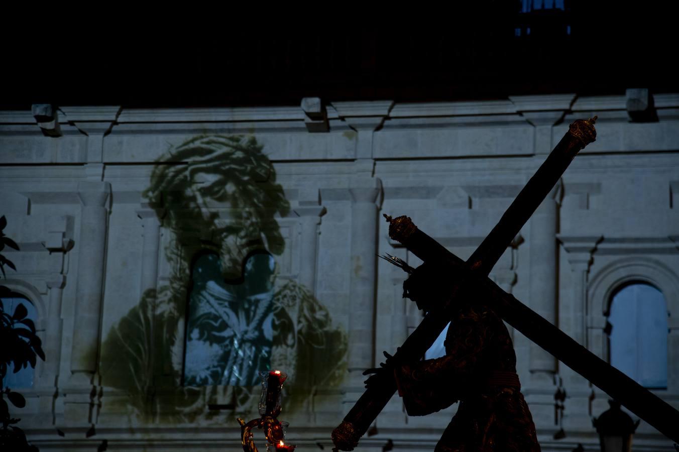 Los detalles del Vía Crucis de las Cofradías