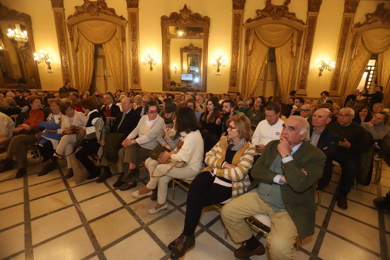 La conferencia de Ángeles Raya en El Templo de Córdoba, en imágenes