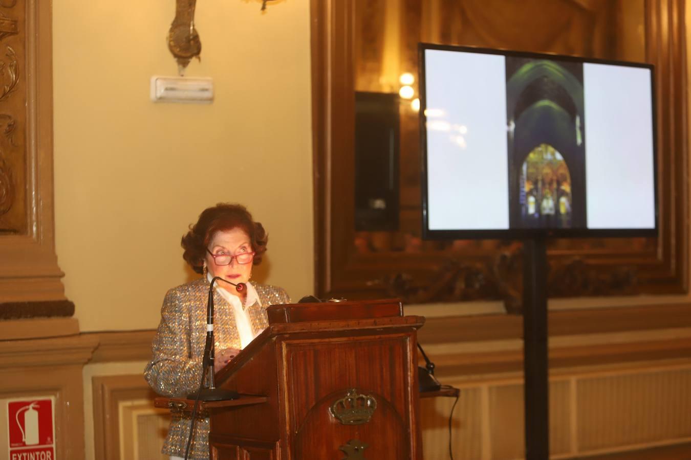 La conferencia de Ángeles Raya en El Templo de Córdoba, en imágenes