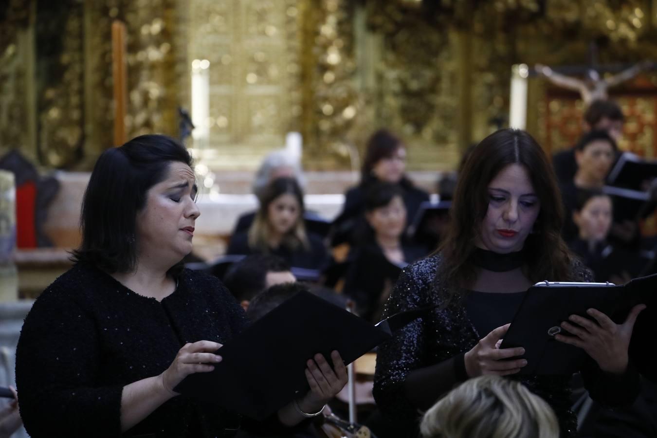 El concierto de la Orquesta y Coro de la Catedral de Córdoba en la Trinidad, en imágenes