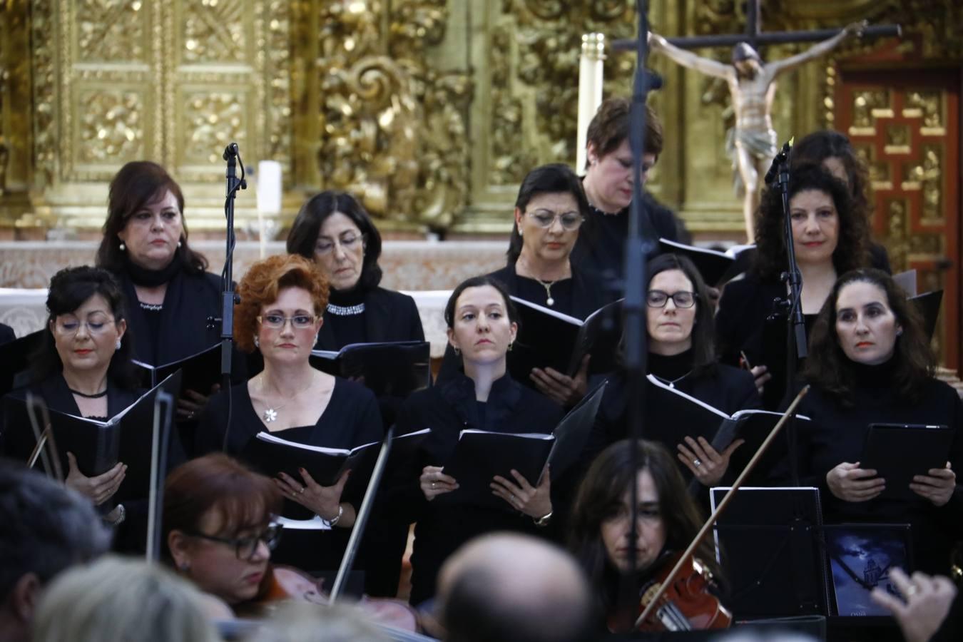 El concierto de la Orquesta y Coro de la Catedral de Córdoba en la Trinidad, en imágenes