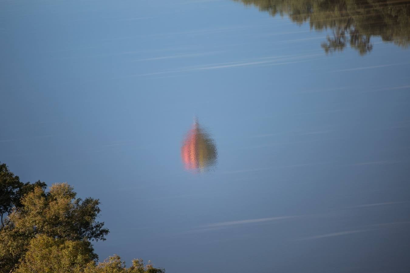 En imágenes, helicópteros y cazas del Ejército del Aire al cielo de Sevilla