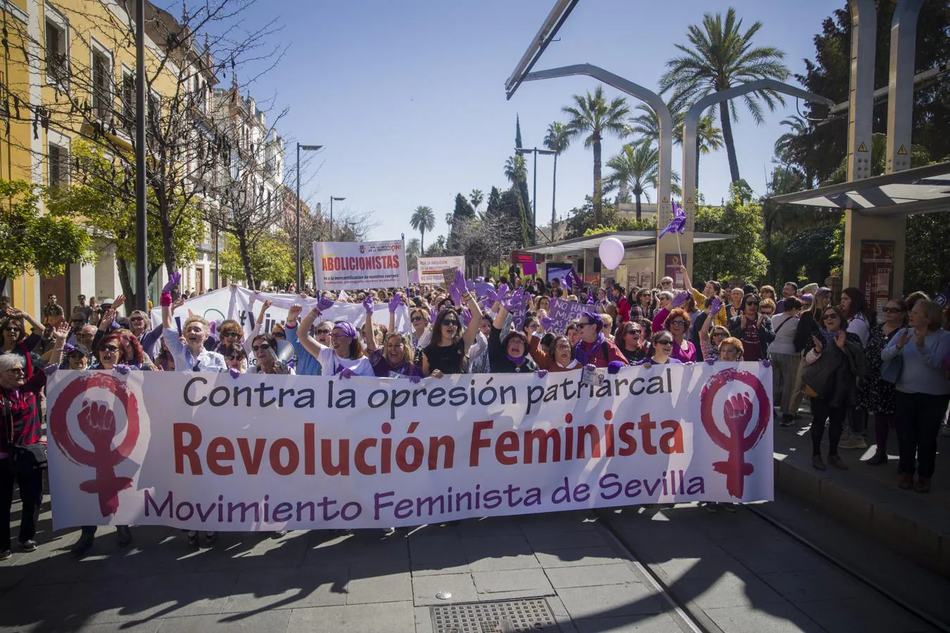 La marcha feminista, en Sevilla.. 