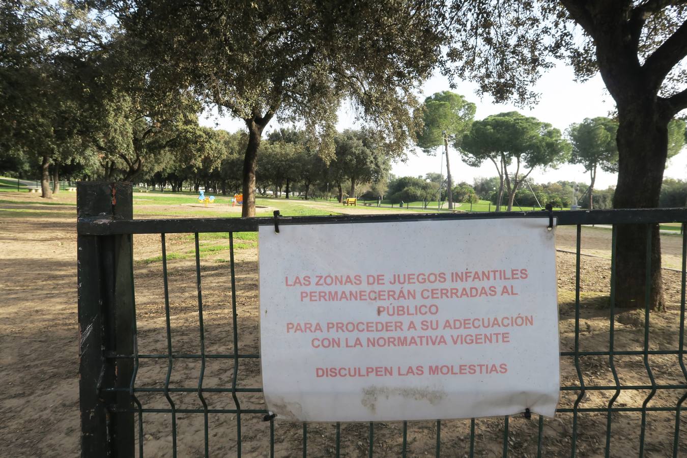 El abandono de parques y zonas verdes de Sevilla