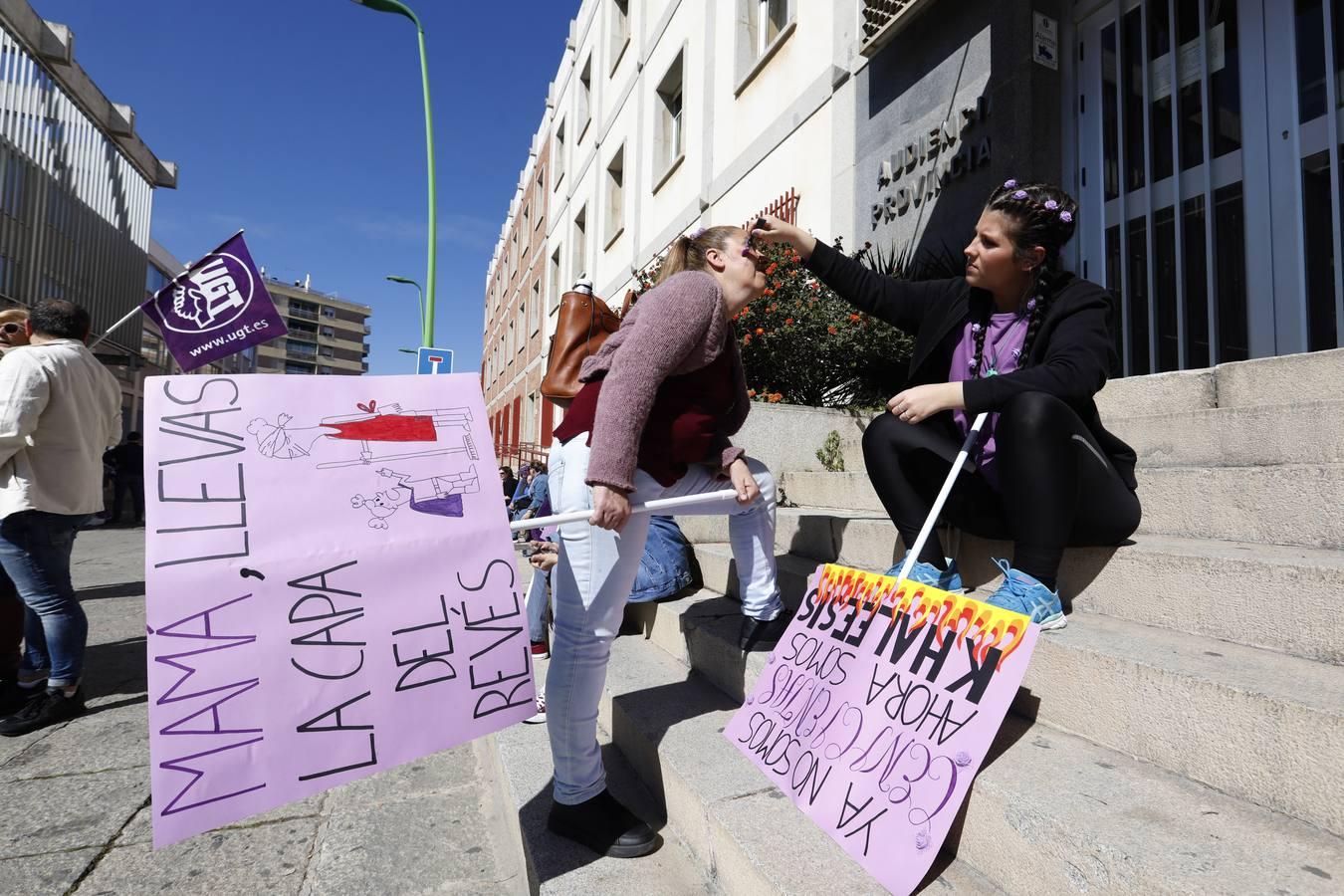 Las mejores imágenes de la manifestación del Día de la Mujer en Córdoba