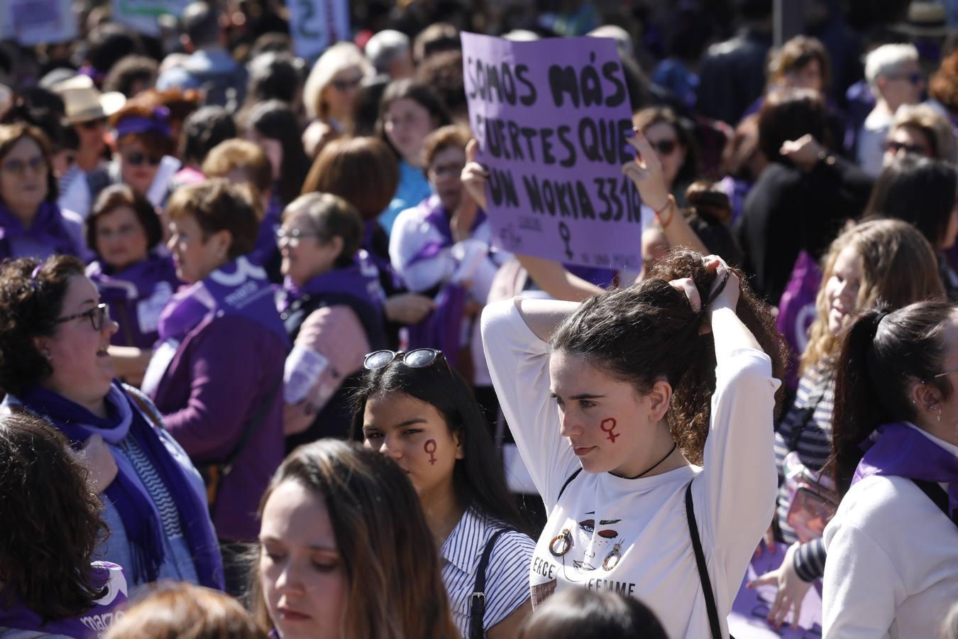 Las mejores imágenes de la manifestación del Día de la Mujer en Córdoba