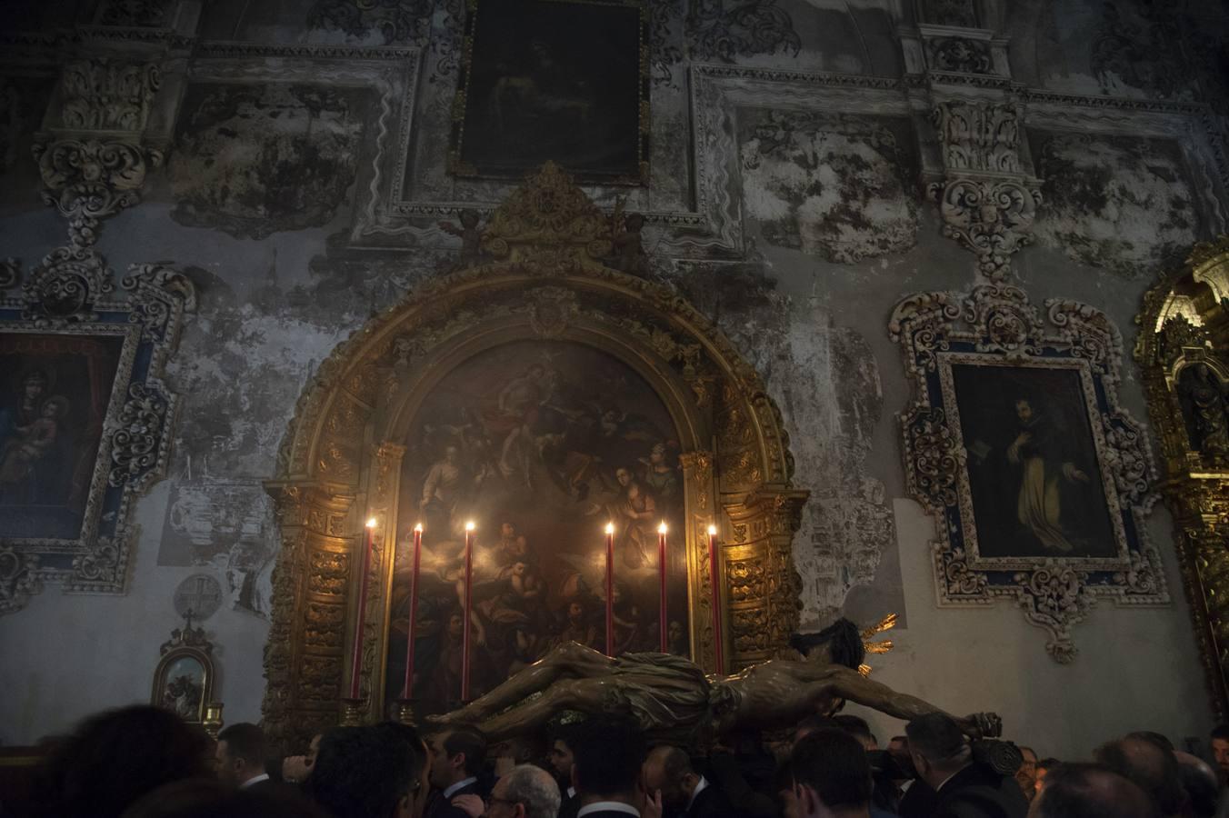 Vía crucis y traslado de Montserrat