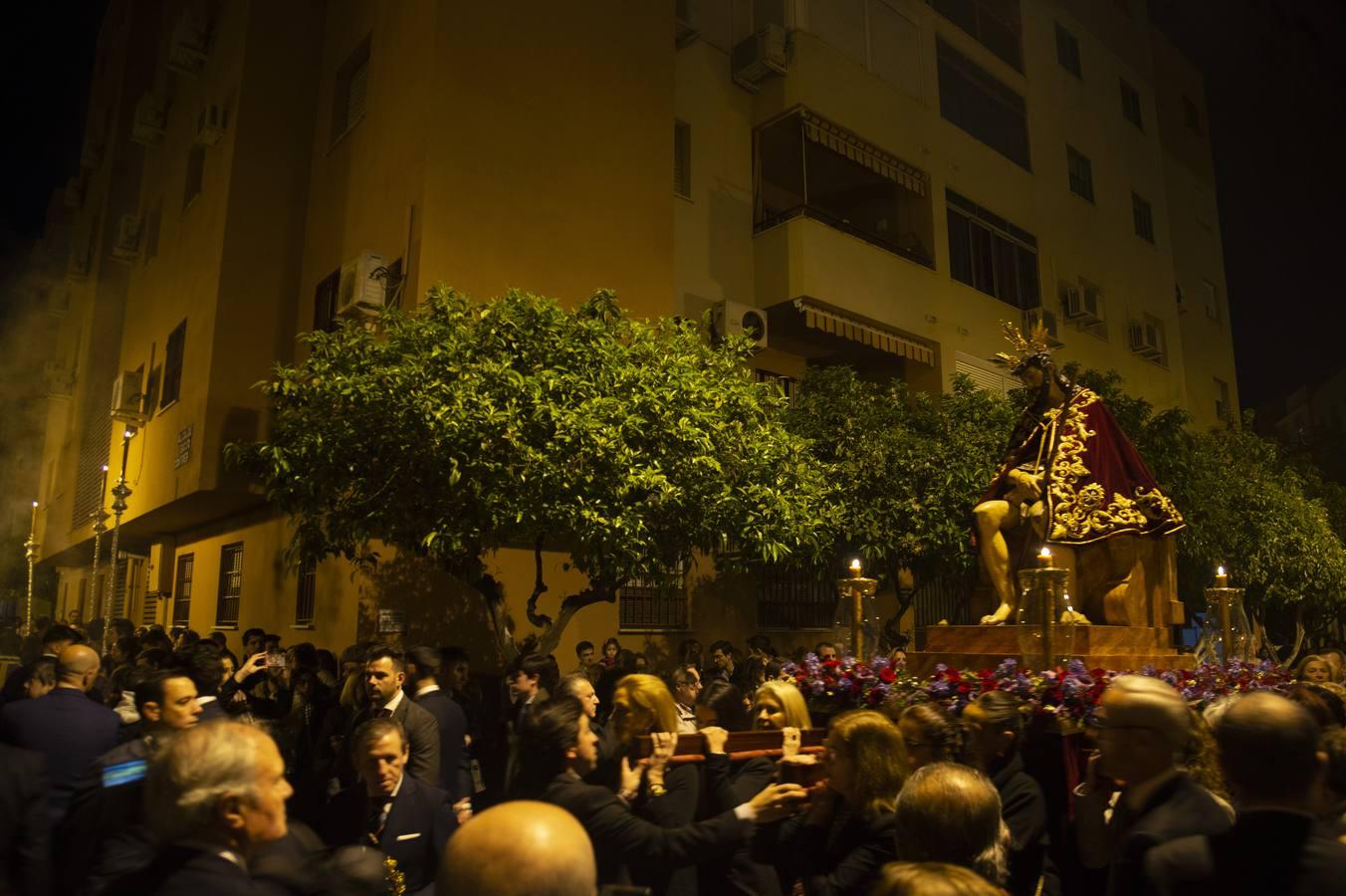 El vía crucis del Señor de la Salud y Buen Viaje