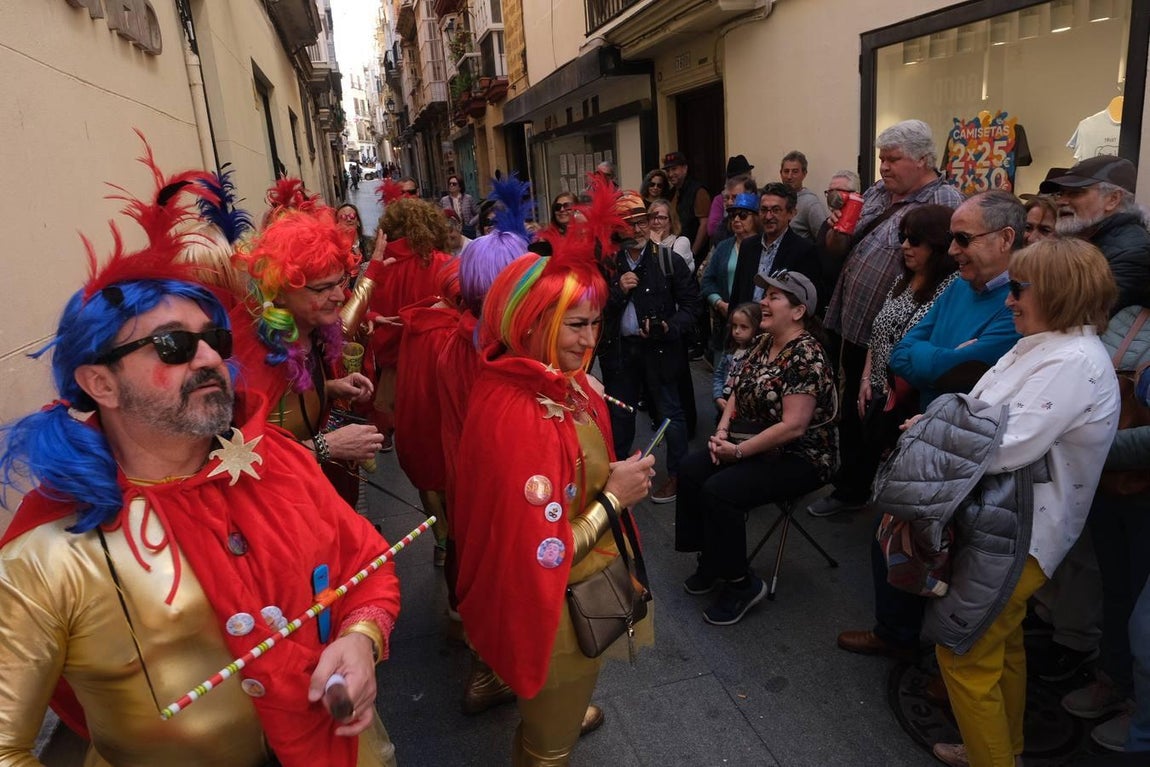 Fotos: El Carnaval Chiquito despide la fiesta en la calle