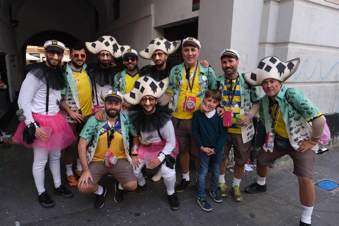 Fotos: El Carnaval Chiquito despide la fiesta en la calle