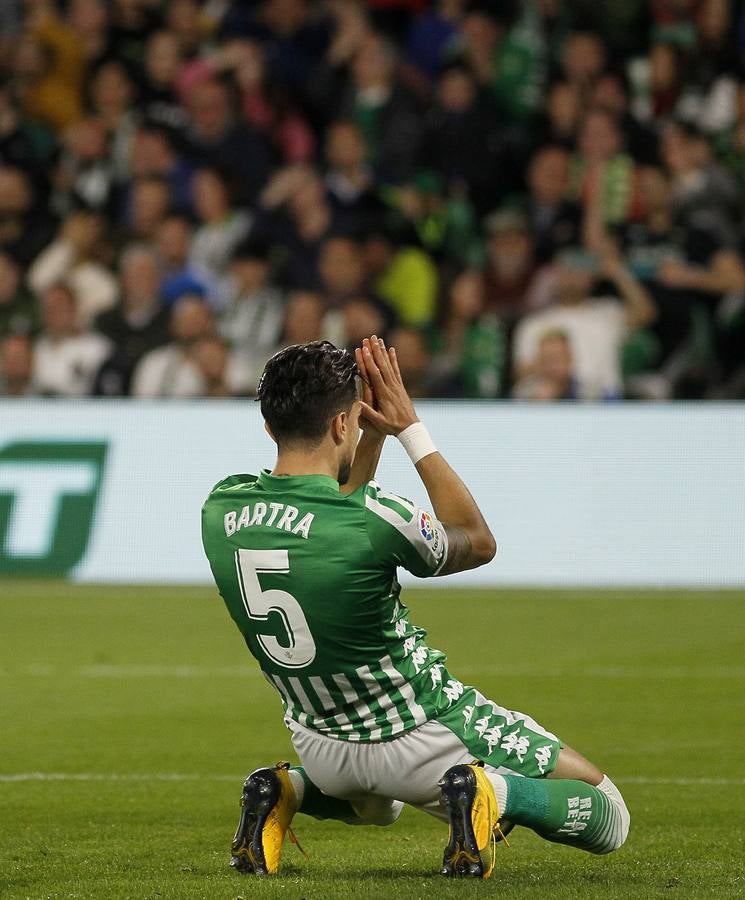 Las mejores imágenes de la victoria del Betis ante el Real Madrid en el Villamarín (2-1)